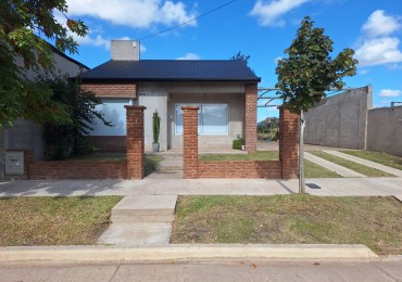 VENDO EXCELENTE CASA EN VILLA ELISA!!